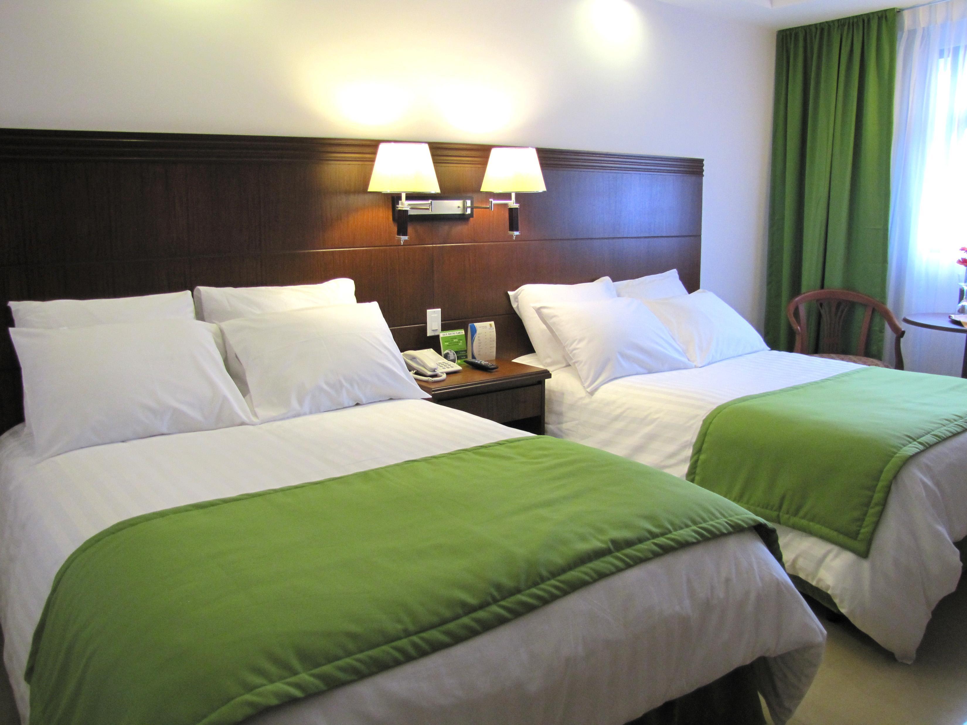 Hotel Faranda Express Soloy And Casino, A Member Of Radisson Individuals Panama Stadt Exterior foto