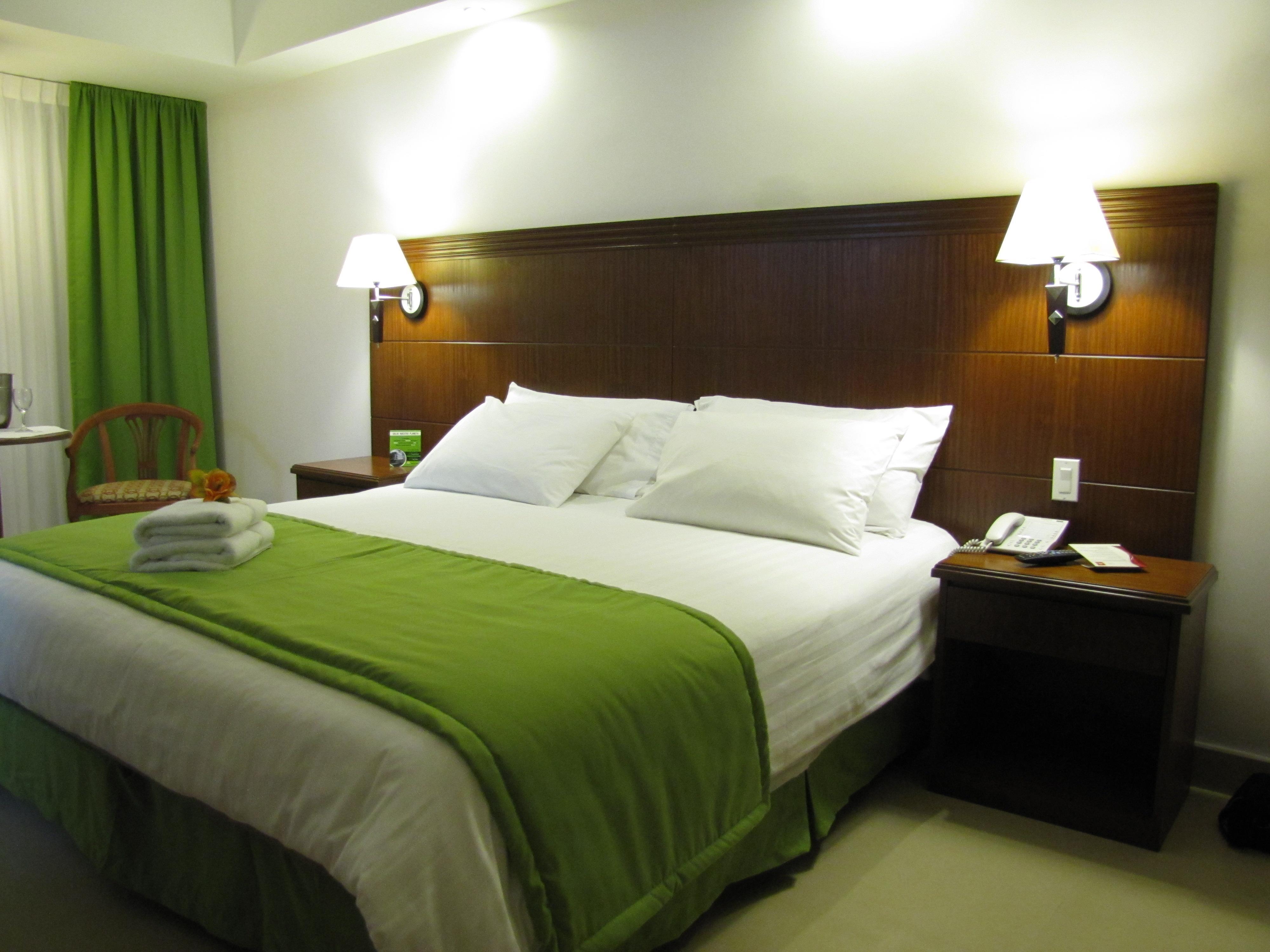 Hotel Faranda Express Soloy And Casino, A Member Of Radisson Individuals Panama Stadt Exterior foto